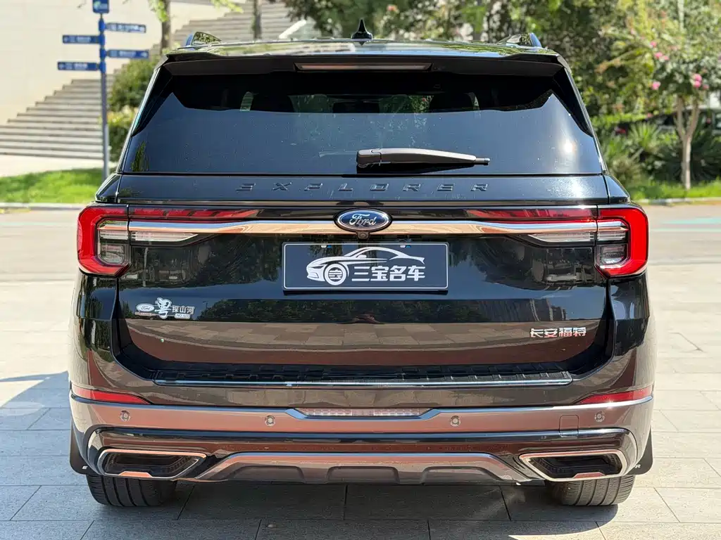 Ford Explorer — миниатюра 5