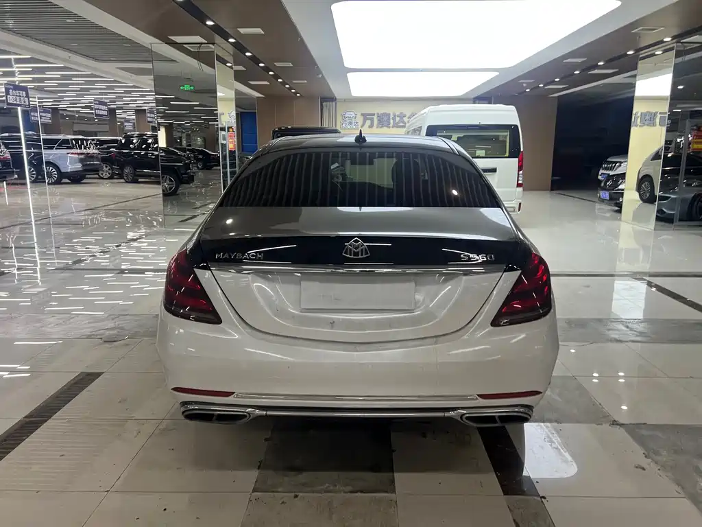 Mercedes-Benz S-Class — миниатюра 11