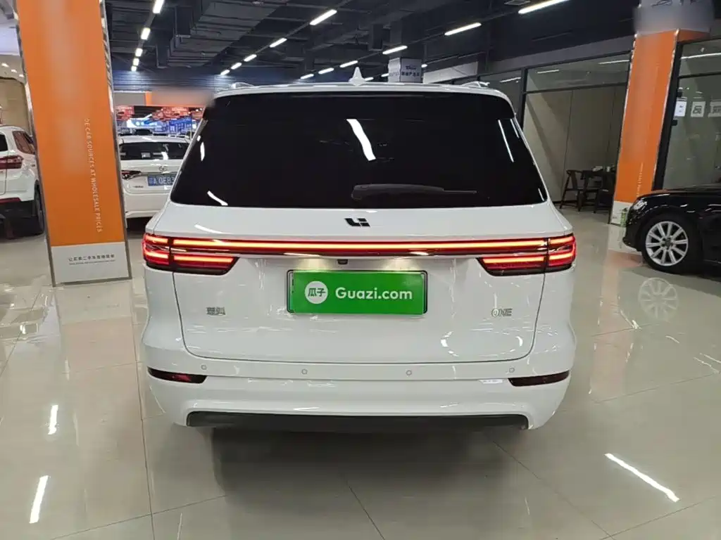 Li Auto Li ONE — миниатюра 6
