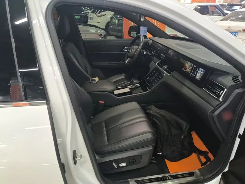 Li Auto Li ONE — миниатюра 25