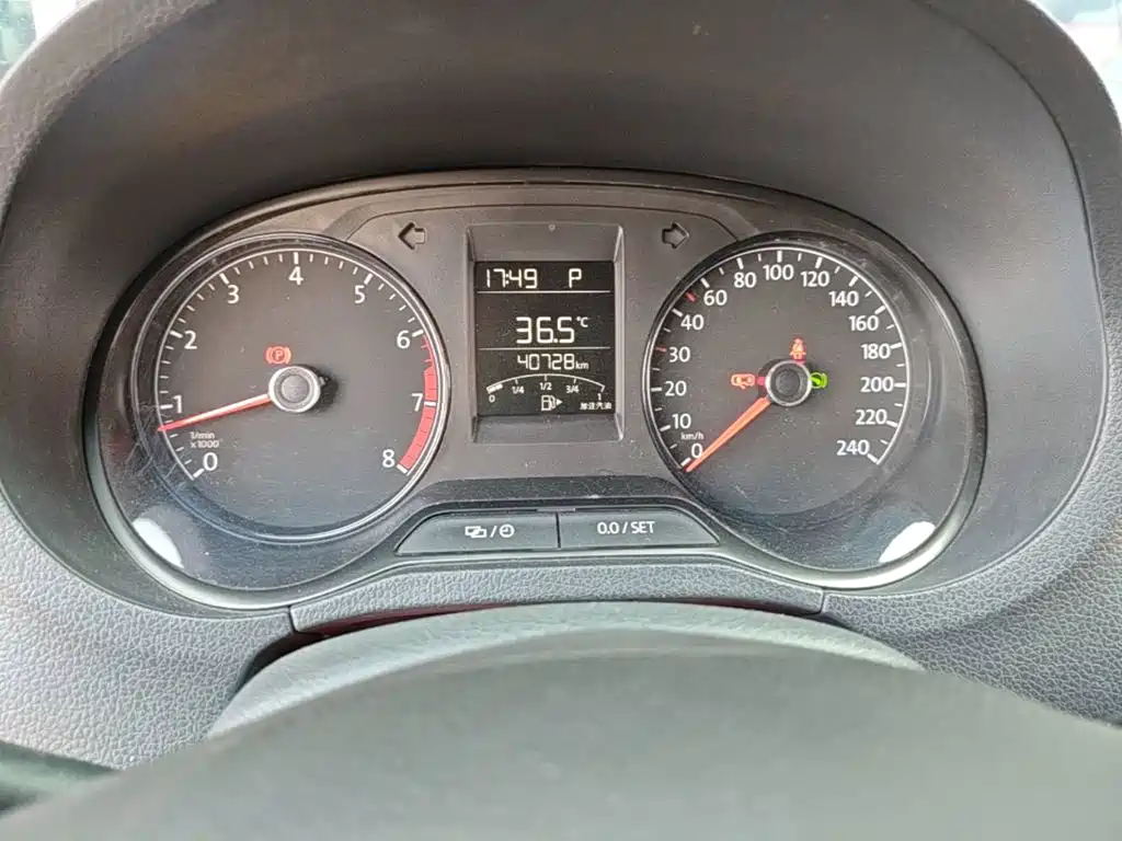 Volkswagen Polo — миниатюра 12