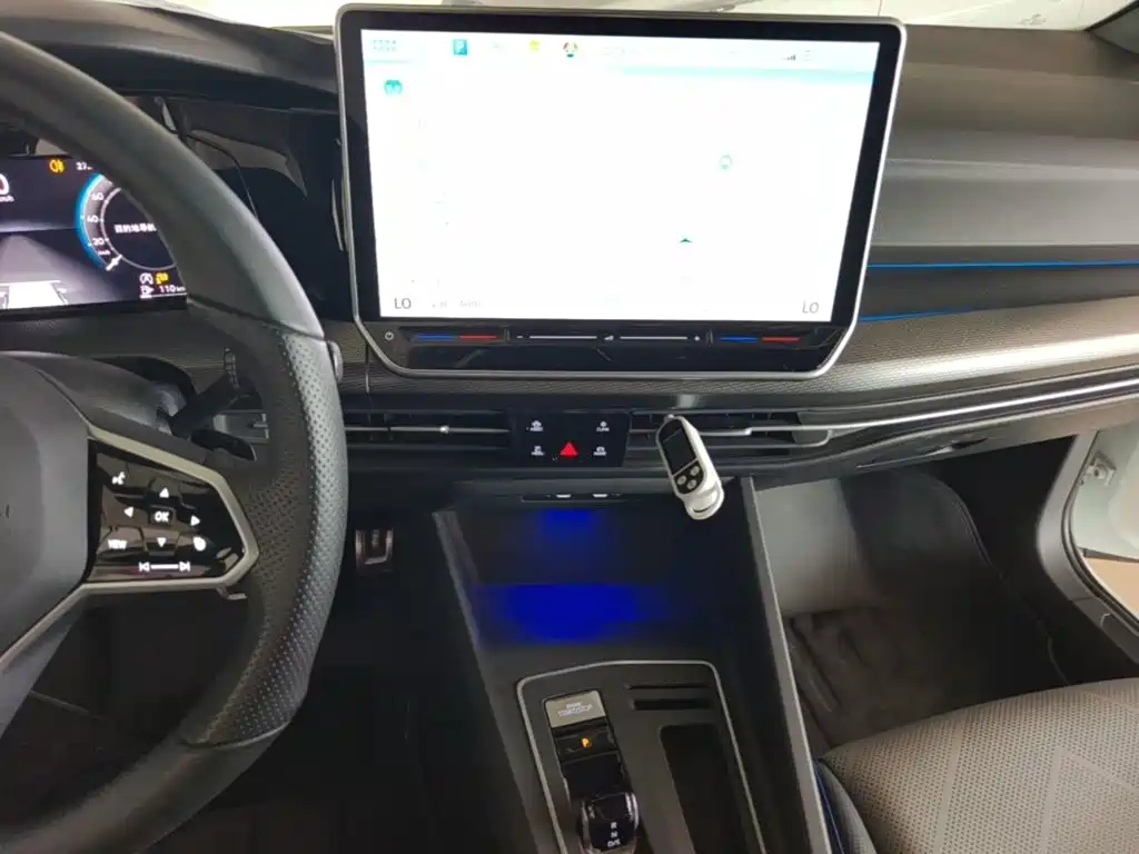 Volkswagen Golf — миниатюра 13