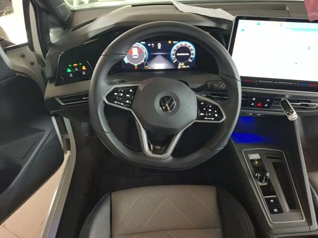 Volkswagen Golf — миниатюра 11