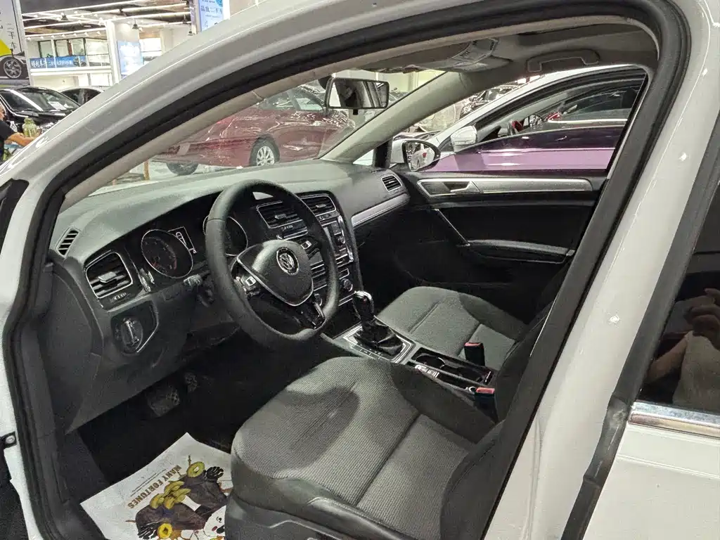 Volkswagen Golf — миниатюра 4