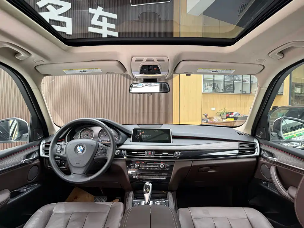 BMW X5 (Import) — миниатюра 17