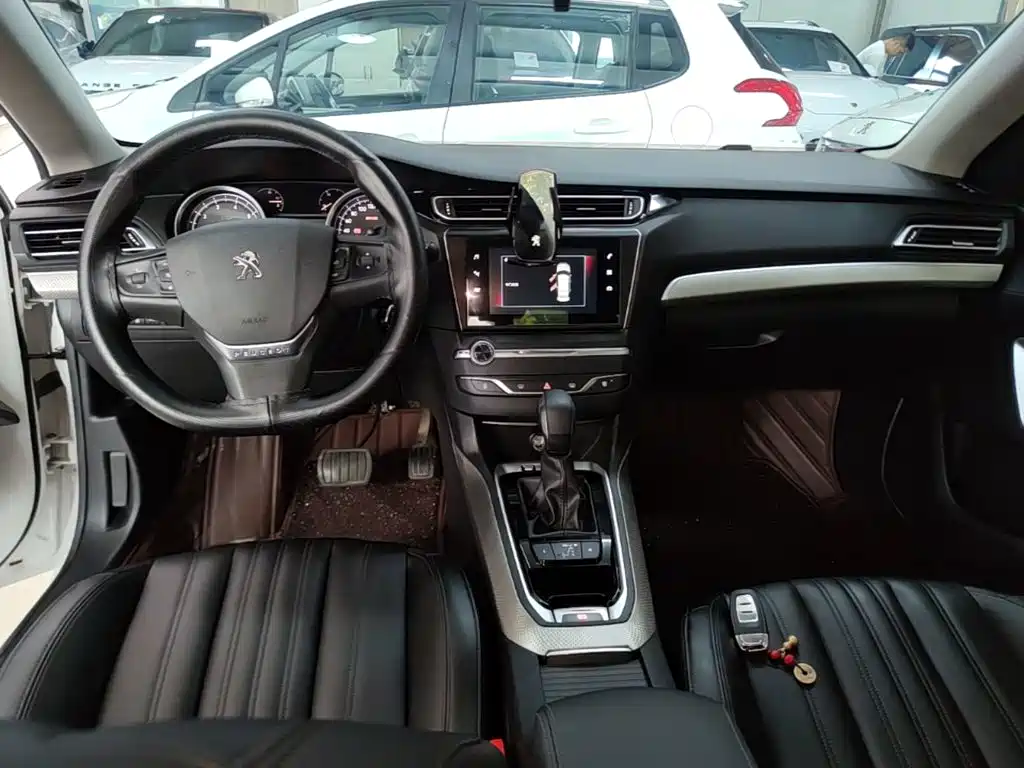 Peugeot 408 — миниатюра 10