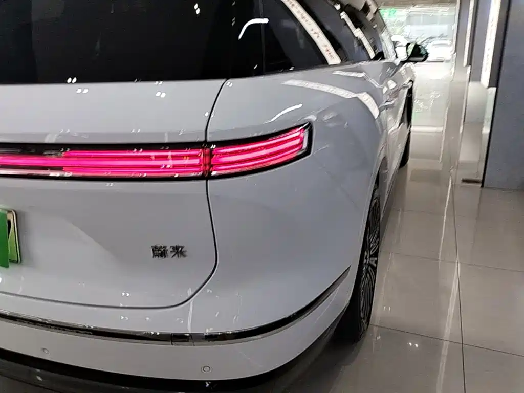 NIO ES8 — миниатюра 8