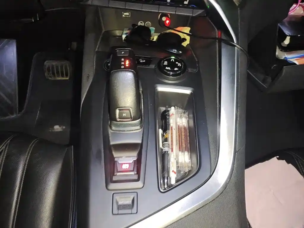 Peugeot 5008 — миниатюра 7