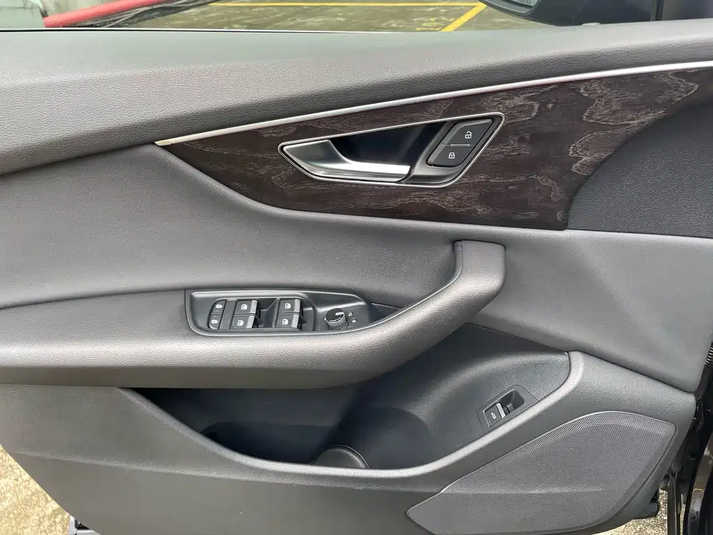 Audi Q8 — миниатюра 21
