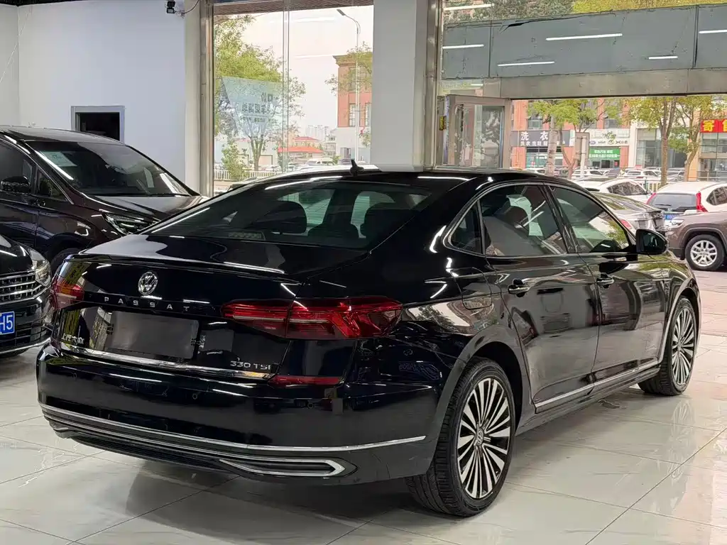 Volkswagen Passat — миниатюра 5