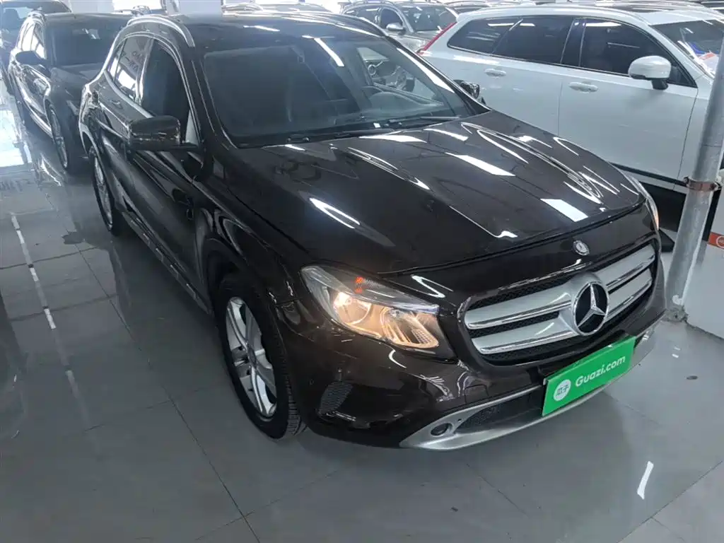 Mercedes-Benz GLA 2016 GLA 200 Fashion