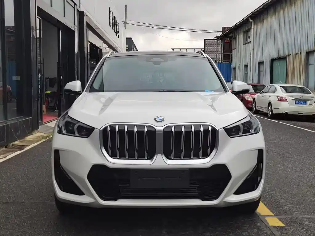 BMW X1 2024 sDrive25Li M Sport
