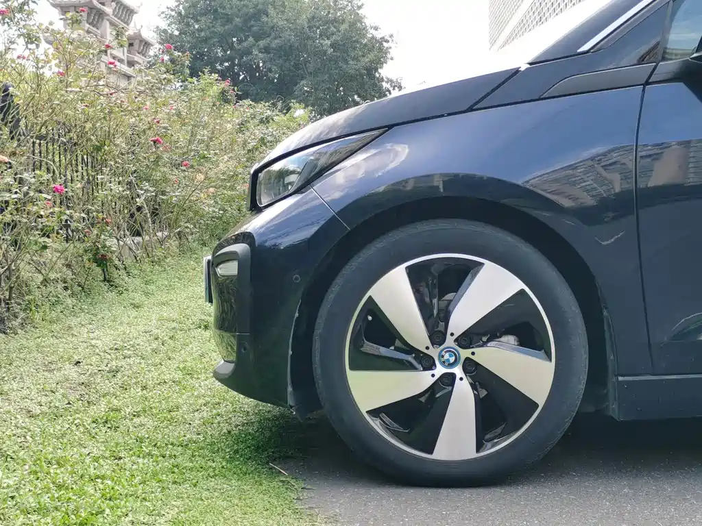 BMW i3 (Import) — миниатюра 9