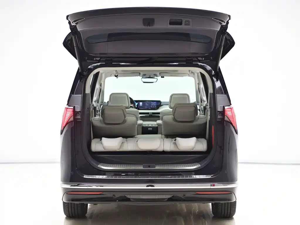 Buick GL8 Hybrid — миниатюра 10