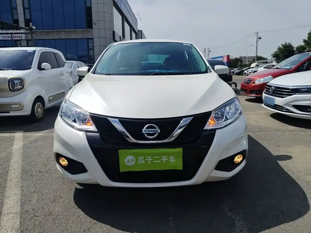 Nissan Tiida — миниатюра 3