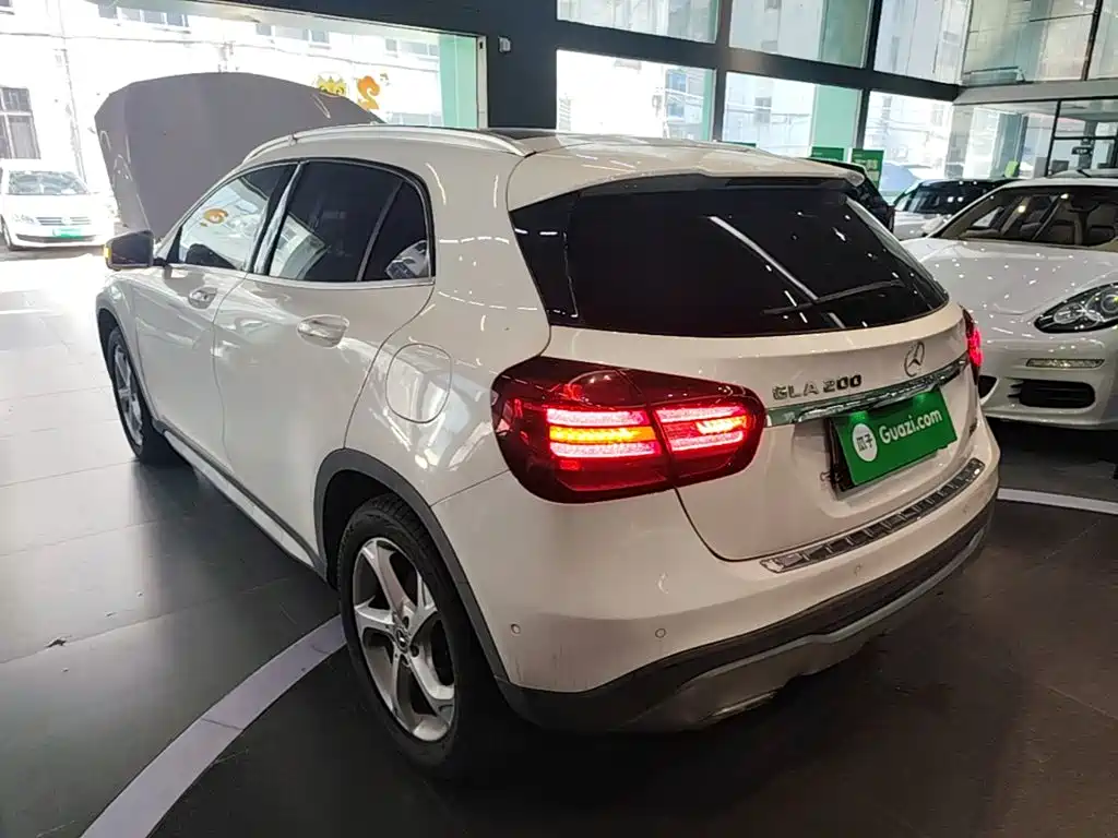 Mercedes-Benz GLA — миниатюра 5