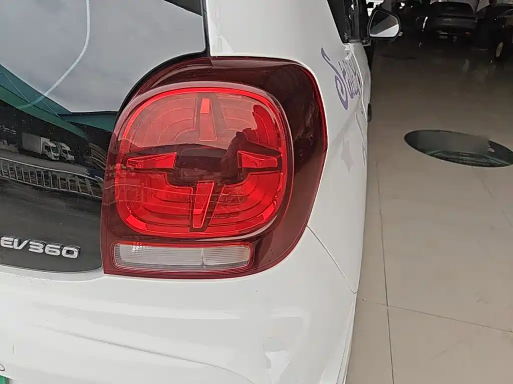 Roewe Clever — миниатюра 8
