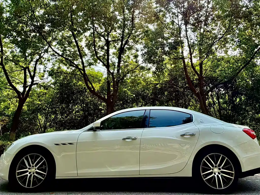 Maserati Ghibli — миниатюра 3