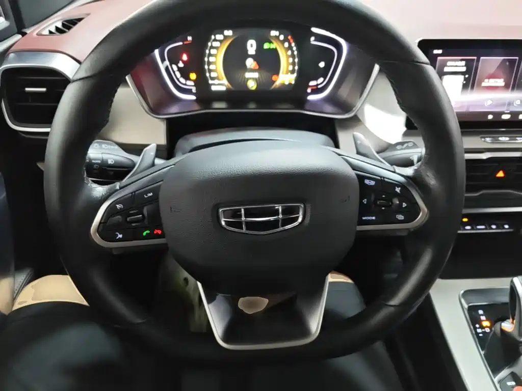Geely Binyue — миниатюра 11