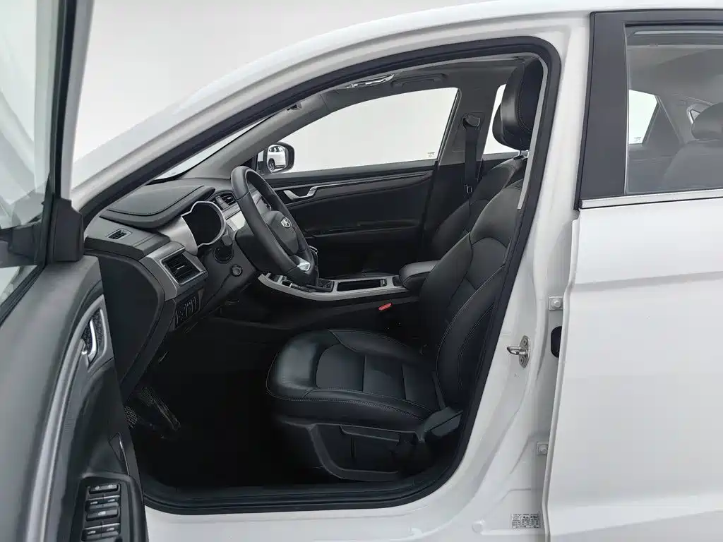 Geely Emgrand GL — миниатюра 10