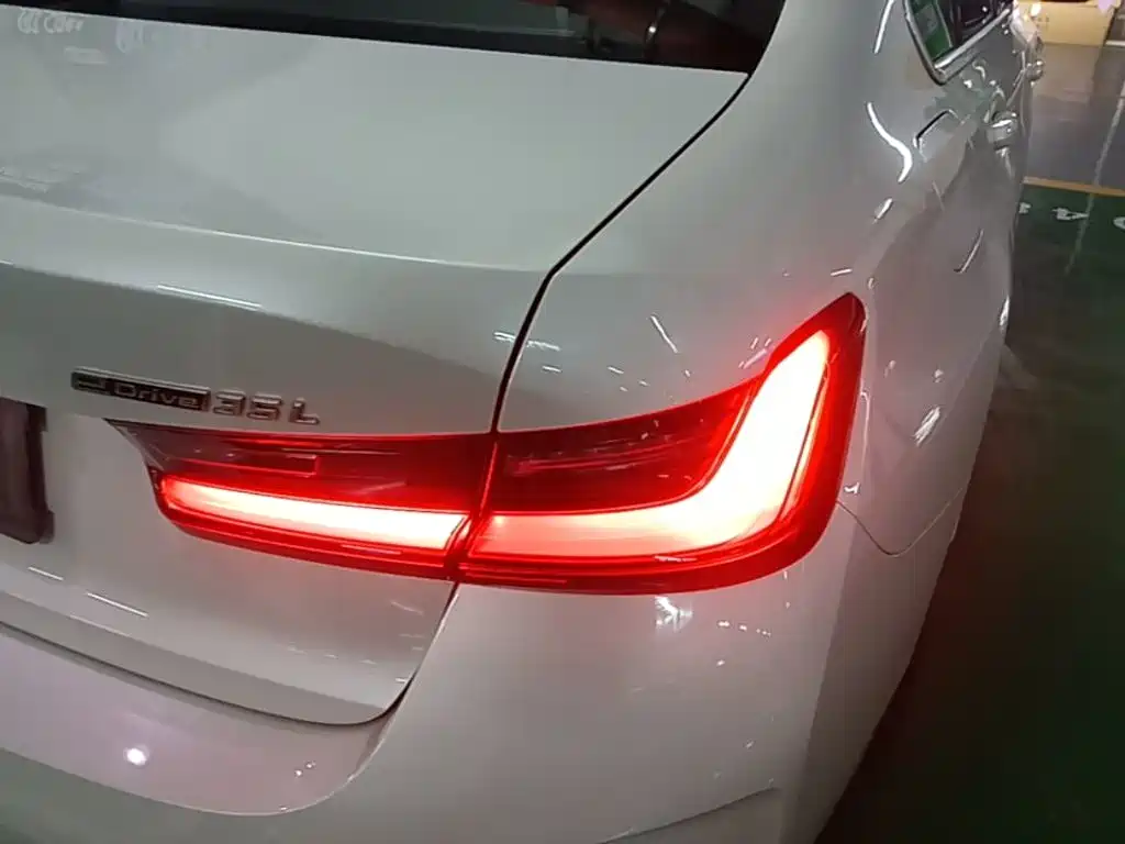 BMW i3 — миниатюра 8
