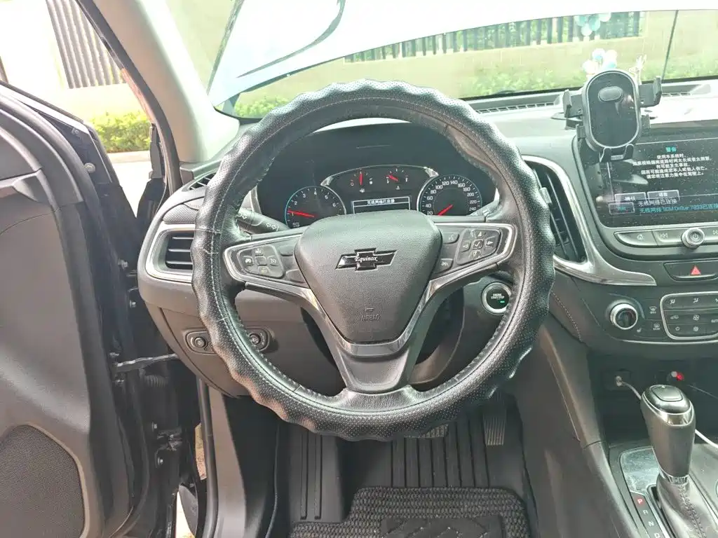 Chevrolet Equinox — миниатюра 6