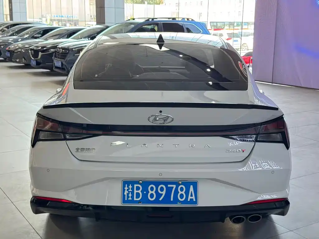 Hyundai Elantra — миниатюра 5