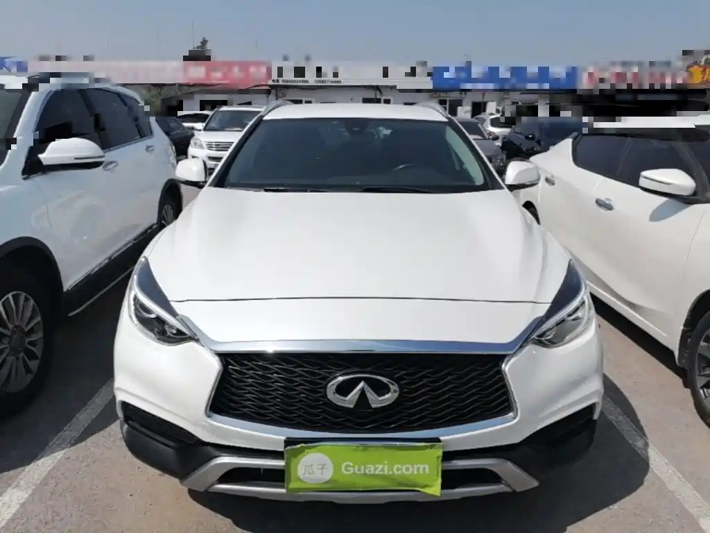 Infiniti QX30 — миниатюра 3