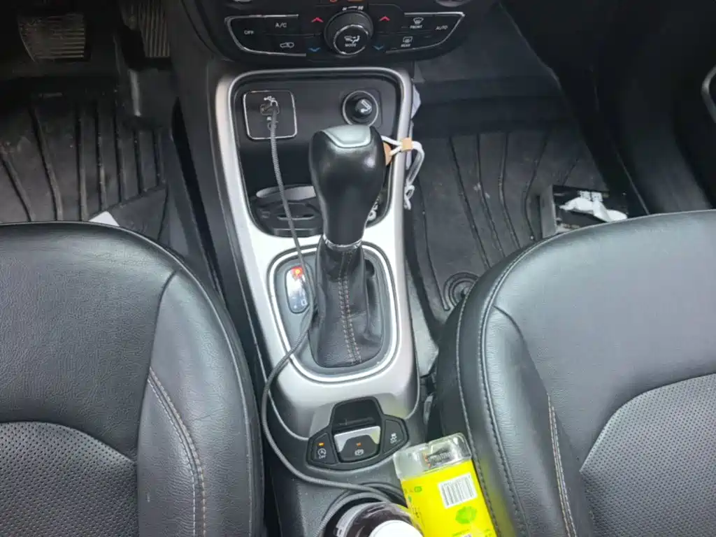 Jeep Compass — миниатюра 14