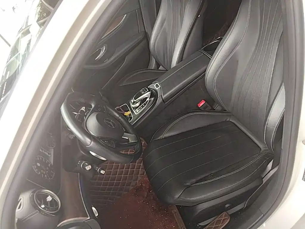 Mercedes-Benz E-Class — миниатюра 15