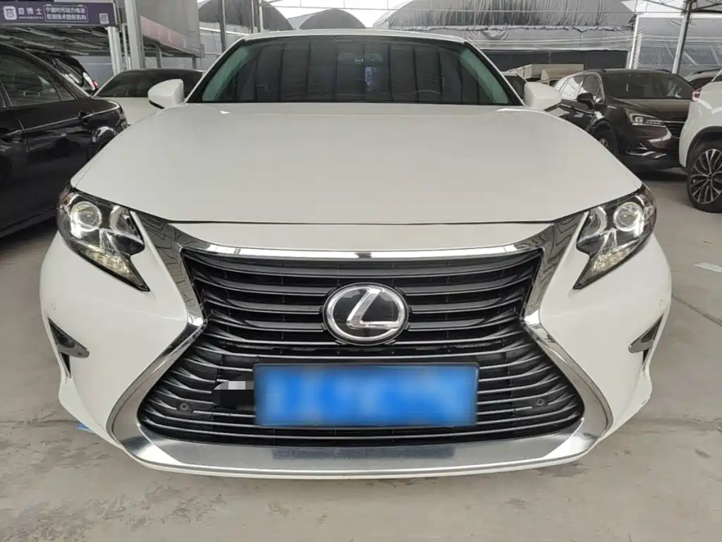 Lexus ES — миниатюра 3