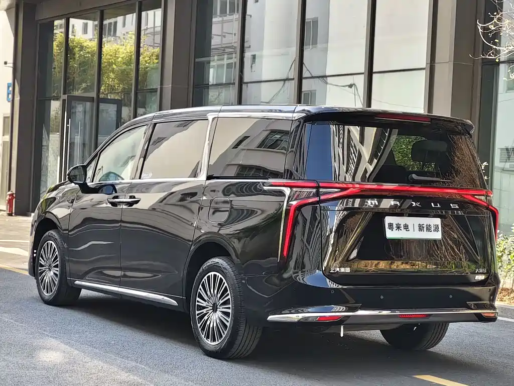 SAIC MAXUS EVERYONE 9