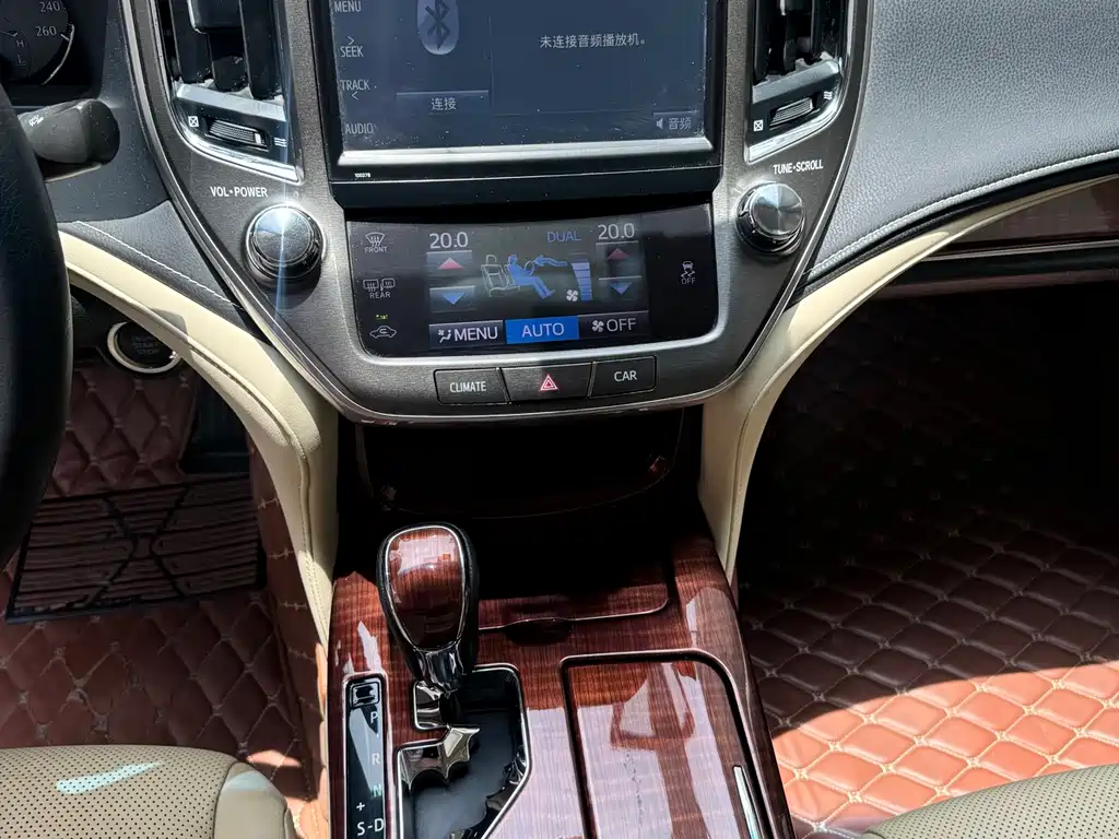 Toyota Crown 2015 2.5L Smart