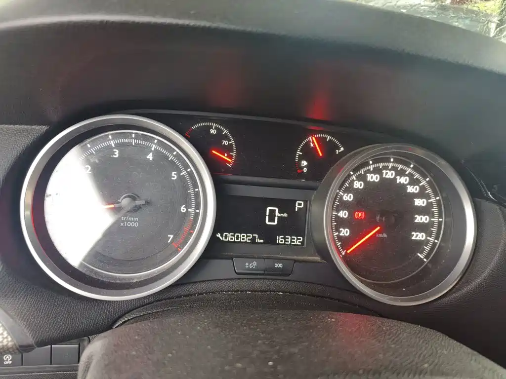 Peugeot 408 — миниатюра 12