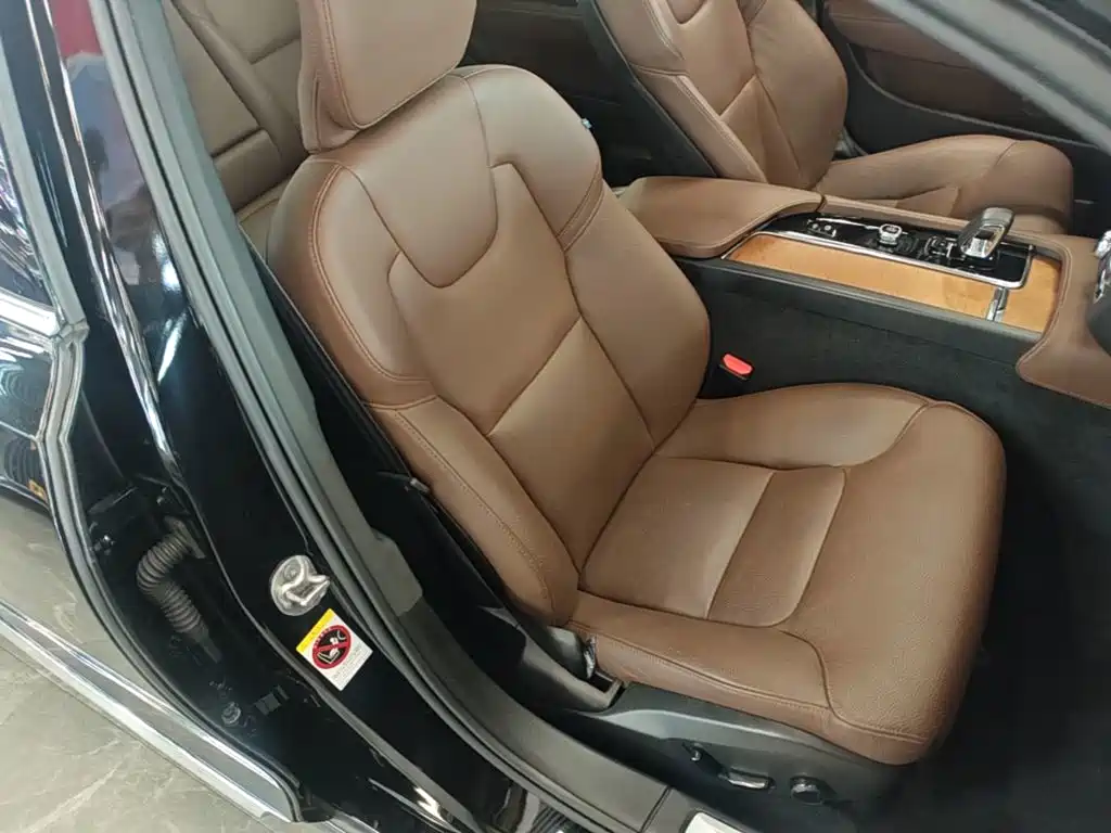 Volvo S90 — миниатюра 25