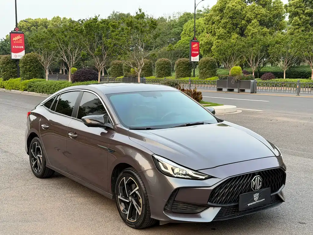 MG MG5 - фото 2
