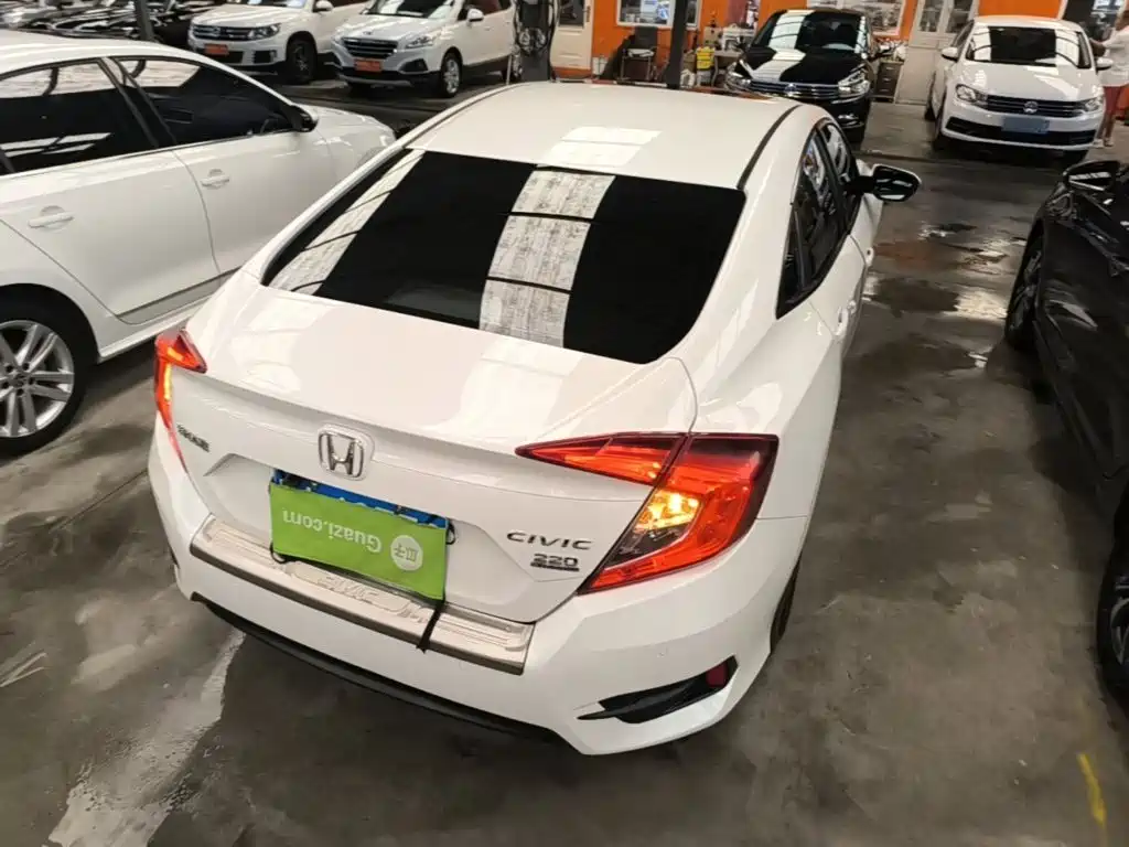 Honda Civic — миниатюра 7