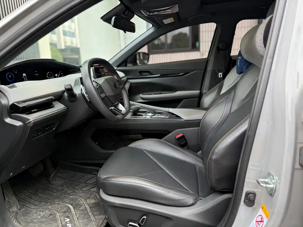 Changan UNI-V — миниатюра 4