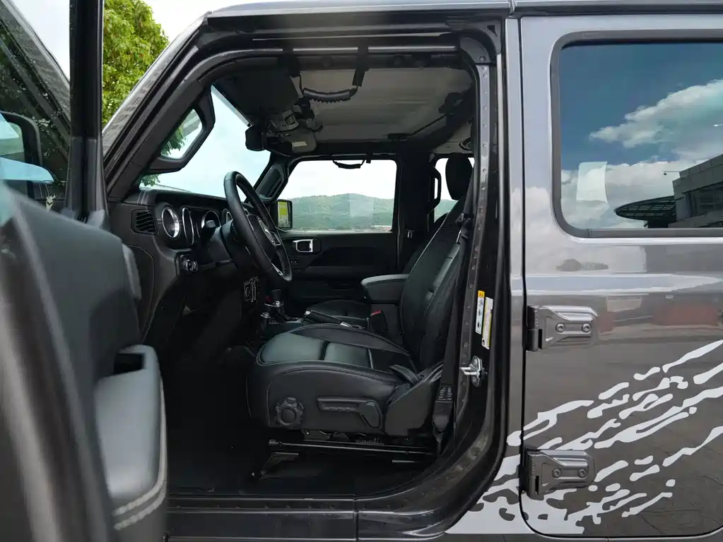 Jeep Wrangler — миниатюра 10