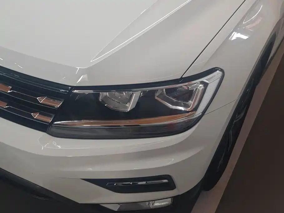 Volkswagen Tiguan L L 2019 280TSI AT Comfort VI