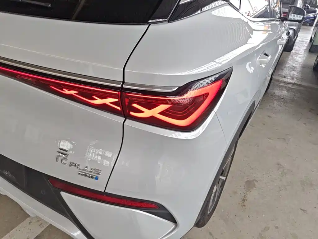 BYD Yuan Plus — миниатюра 8