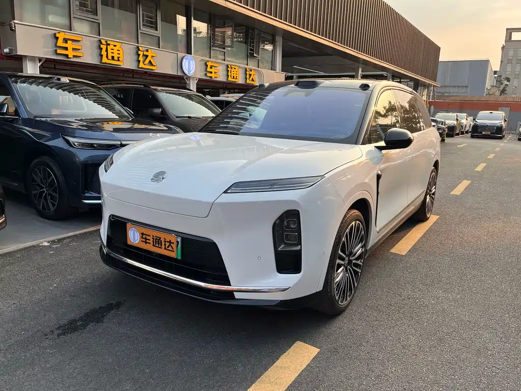 NIO ES8 — миниатюра 2