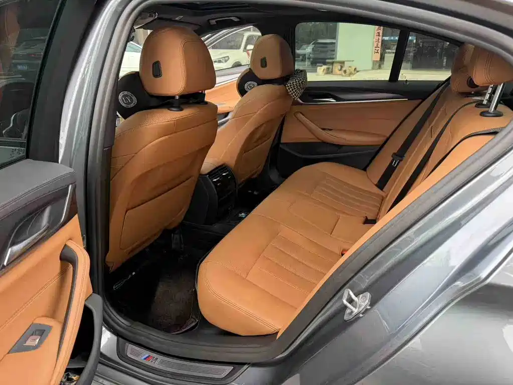 BMW 5 Series (Import) — миниатюра 5