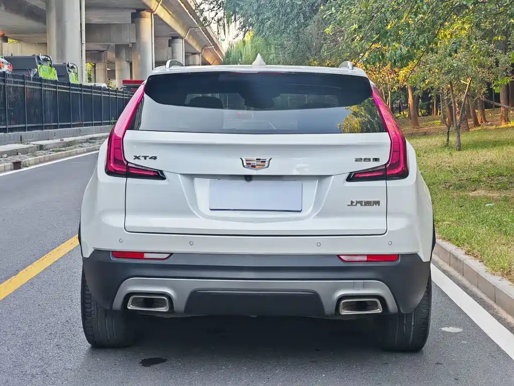 Cadillac XT4 — миниатюра 5
