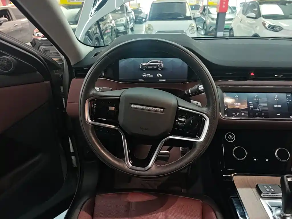 Land Rover Evoque PHEV — миниатюра 11