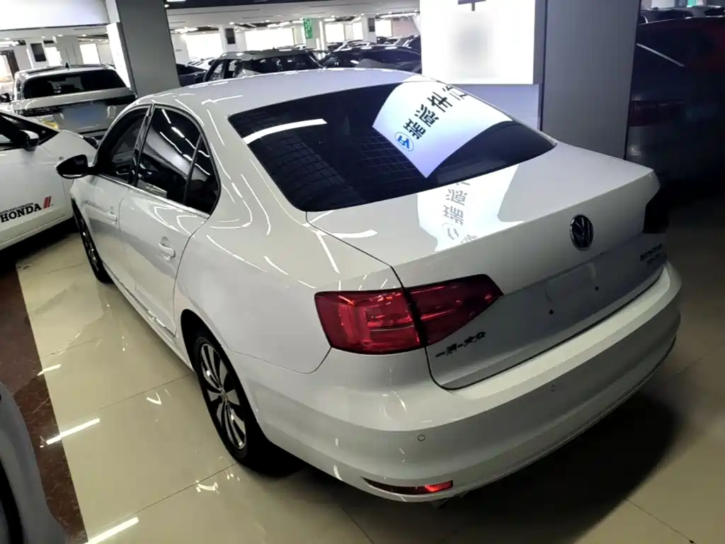 Volkswagen Sagitar — миниатюра 5