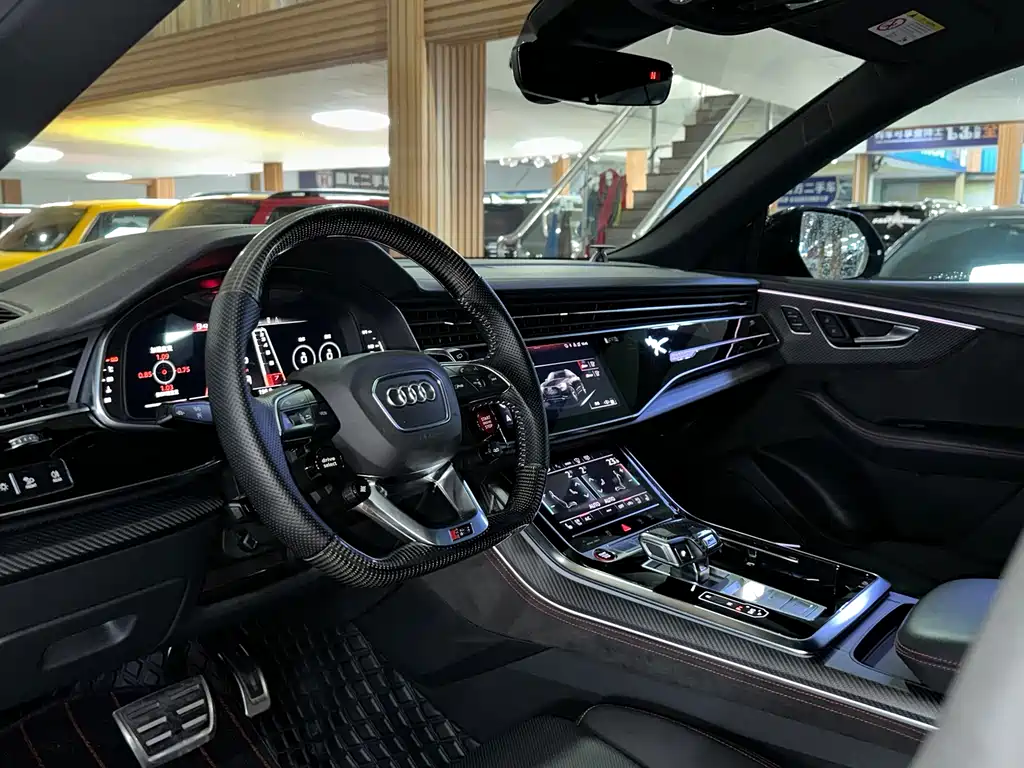 Audi RS Q8 — миниатюра 7