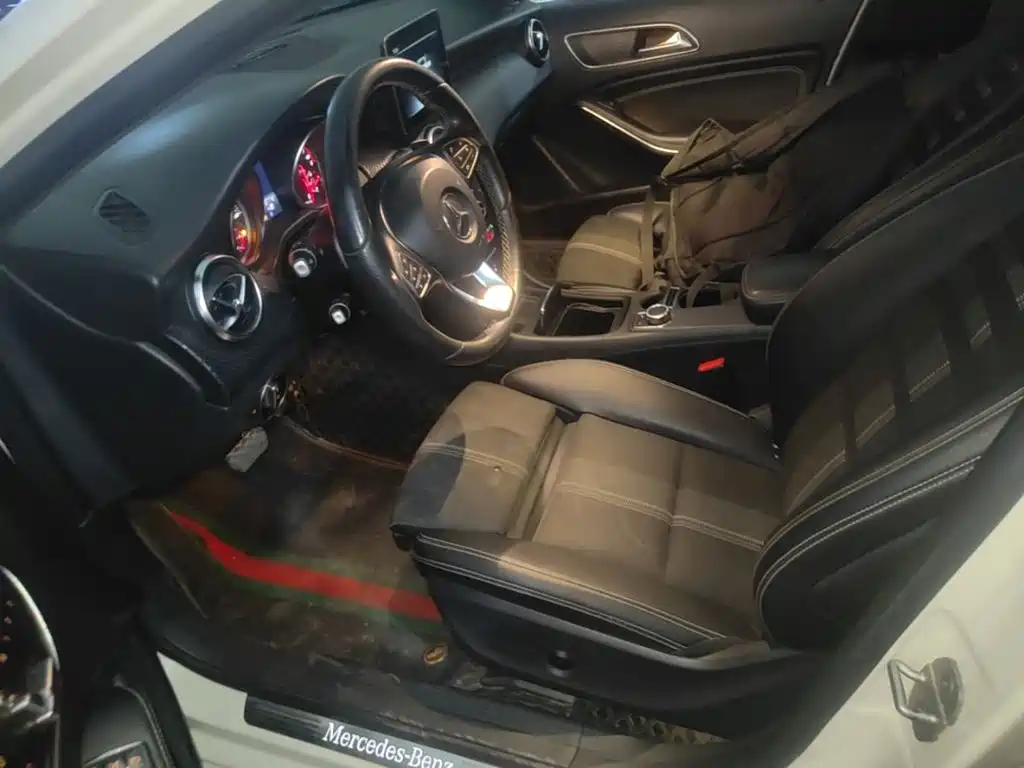 Mercedes-Benz A-Class (Import) — миниатюра 15