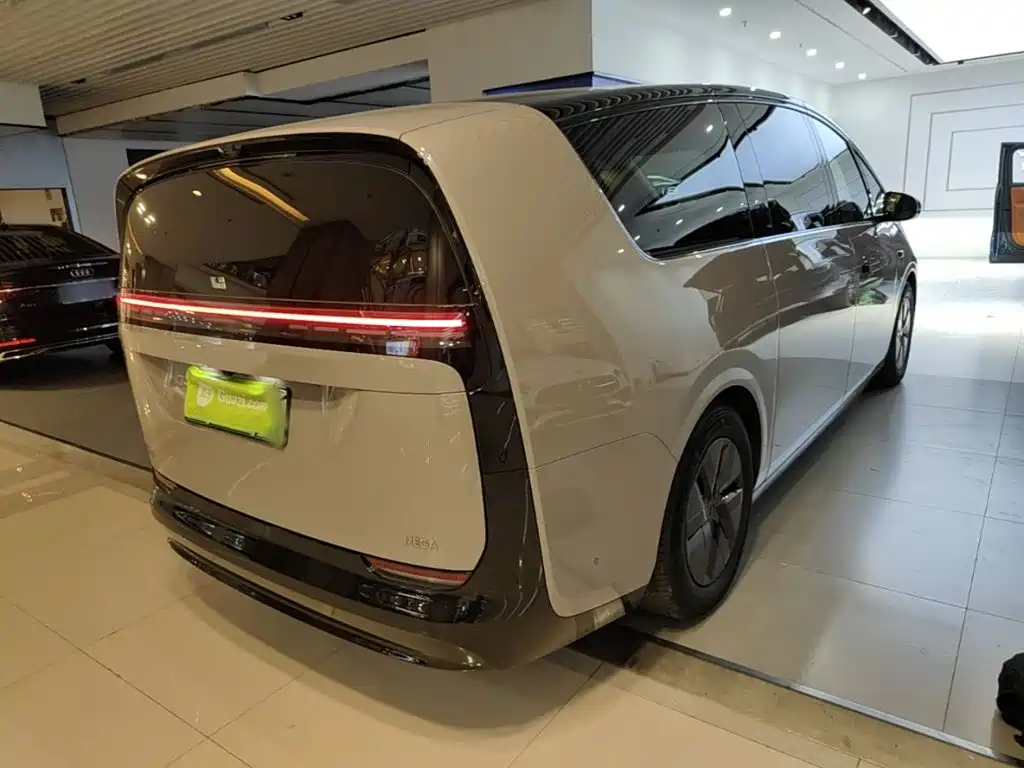 Li Auto Li MEGA — миниатюра 7