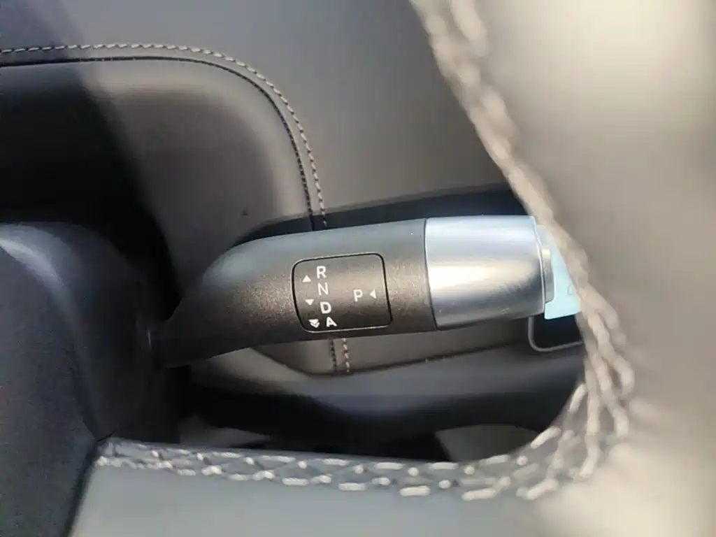 Li Auto Li L8 — миниатюра 14
